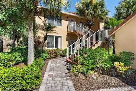 1700 Windy Pines Dr #1701 Naples, FL 34112