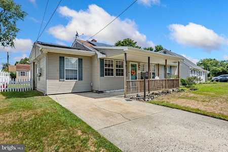 816 Mount Rd Burlington, NJ 08016
