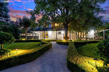 850 Gray Fox Cir Pleasanton, CA 94566