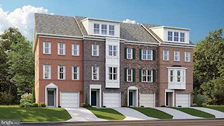 11699 Emily Dickinson Place White Plains, MD 20695