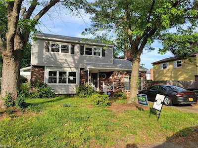 808 Homestead Ave Hampton, VA 23661