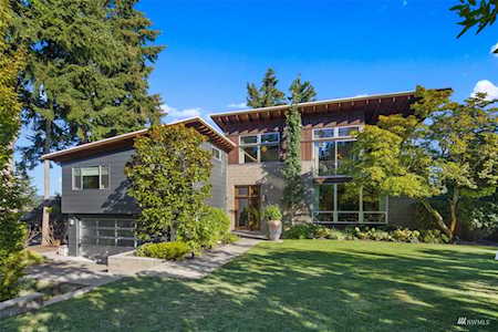 7404 91st Ave SE Mercer Island, WA 98040
