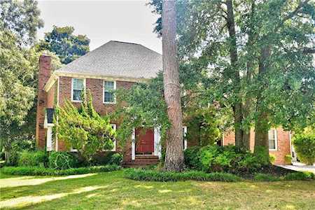 1521 Lauren Ashleigh Dr Chesapeake, VA 23321