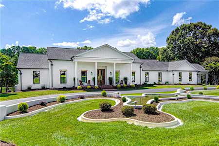 176 Juniper Circle Bermuda Run, NC 27006