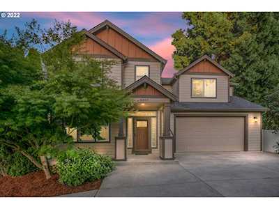 5807 NE 73rd CIR Vancouver, WA 98661