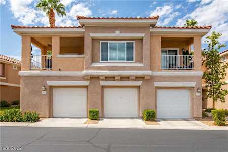 251 S Green Valley Parkway #2711 Henderson, NV 89012