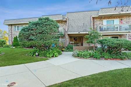 6s130 Park Meadow Dr #6B Naperville, IL 60540