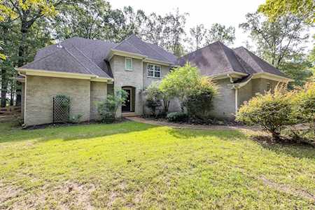 2405 Canadaville Loop Eads, TN 38028
