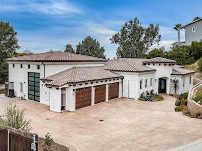 472 Arroyo Drive Encinitas, CA 92024