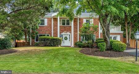 7809 Evening Ln Alexandria, VA 22306