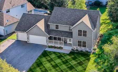 1160 Crestview Court S Maplewood, MN 55119