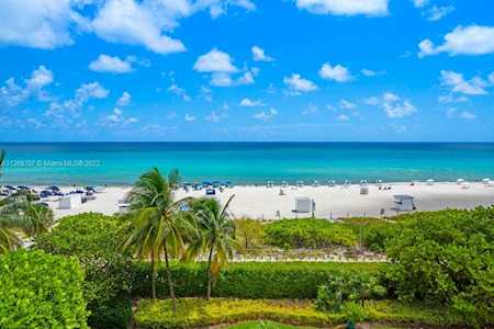 3801 Collins Ave #506 Miami Beach, FL 33140