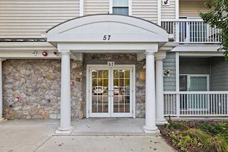 57 Augustus Ct #2009 Reading, MA 01867