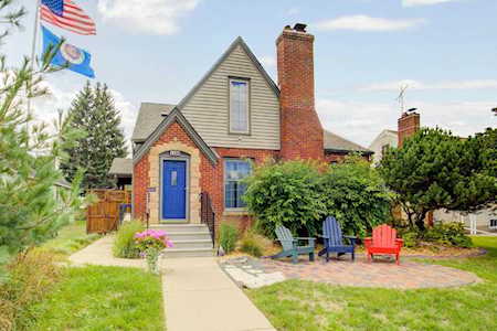 1139 Burnquist Street Saint Paul, MN 55106