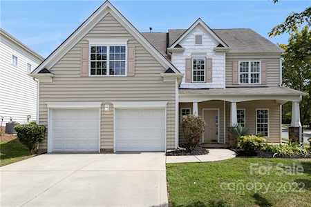 9704 Back Acre Dr Charlotte, NC 28213