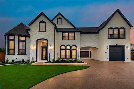 2747 Neblina Court Grand Prairie, TX 75054