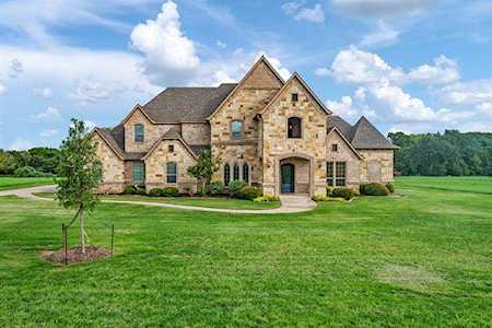 10513 Legacy Estates Drive Burleson, TX 76028