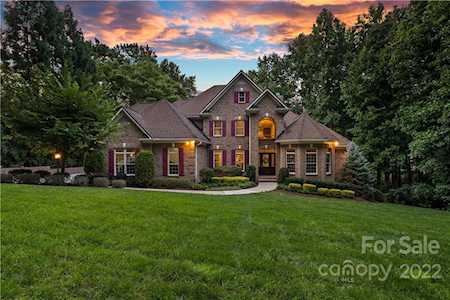 126 Cades Cove Ln Mooresville, NC 28117