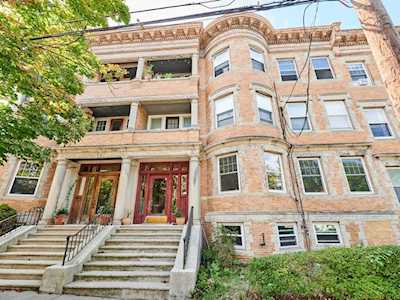 96 Naples Rd #1 Brookline, MA 02446