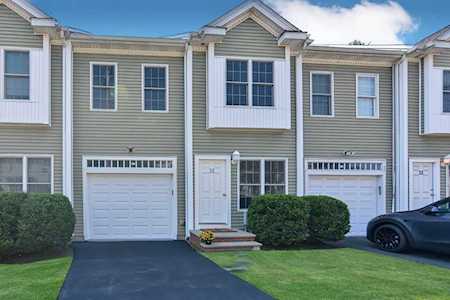 13 Maple Ave #13 Upton, MA 01568