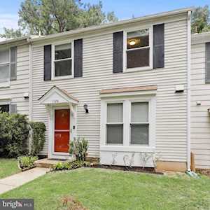1126 Sandy Hollow Ct Silver Spring, MD 20905