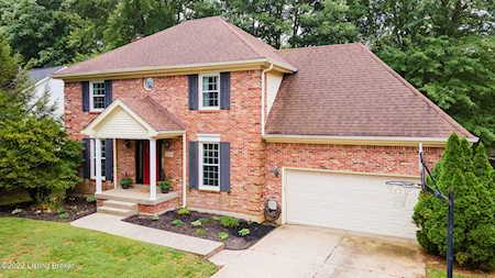 8814 Blossom Ln Louisville, KY 40242