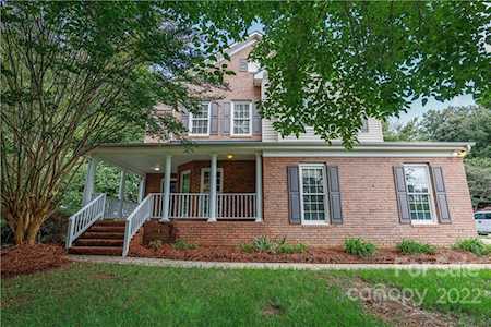 103 Shadyview Ln Mooresville, NC 28117