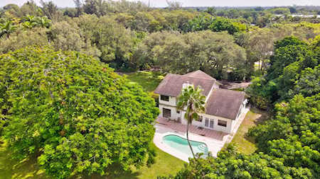 6885 NW 84th Avenue Parkland, FL 33067