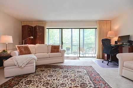 2 Summit Dr #21 Reading, MA 01867