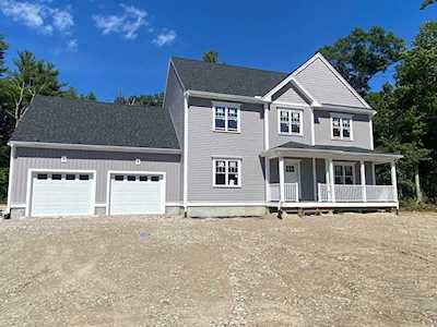 26 Lot Run Brook Circle Taunton, MA 02780