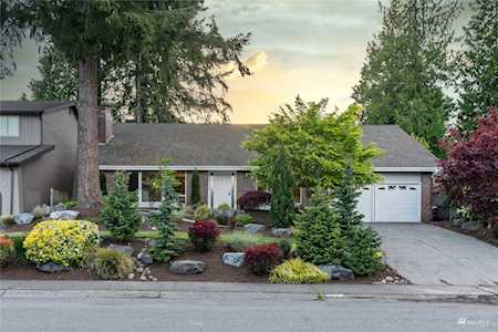 1813 184th Ave NE Bellevue, WA 98008