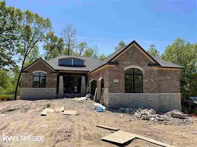 3740 Pointe Shore Drive Brighton Twp, MI 48114