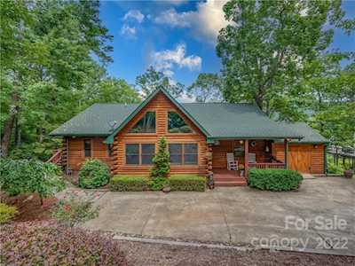 204 Treetops Ln Lake Lure, NC 28746