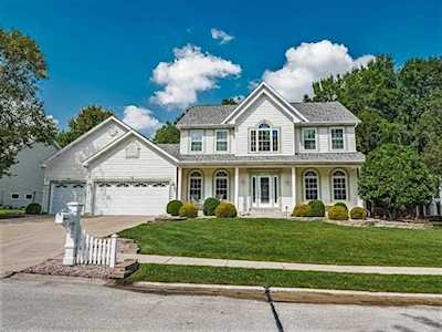 1003 Marions Cove Dr Lake St Louis, MO 63367