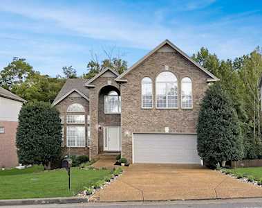 5409 Oak Chase Dr Antioch, TN 37013