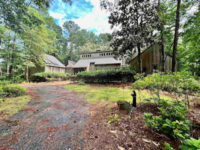 1744 Cliffwood Dr. Myrtle Beach, SC 29572