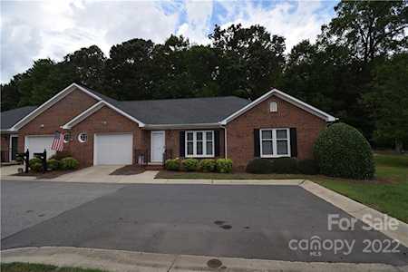 560 Royalty Ct Gastonia, NC 28054
