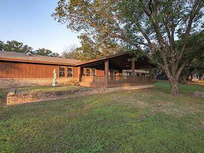 7205 Hickey Road Azle, TX 76020