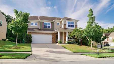 9357 Swimming Dr Harrisburg, NC 28075