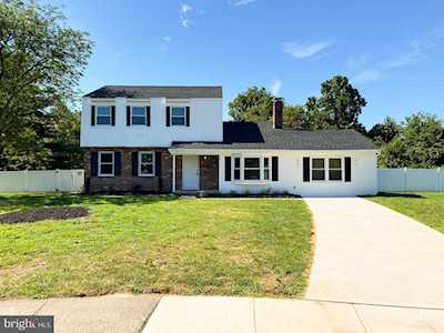 10 Liberty Ct Berlin, NJ 08009