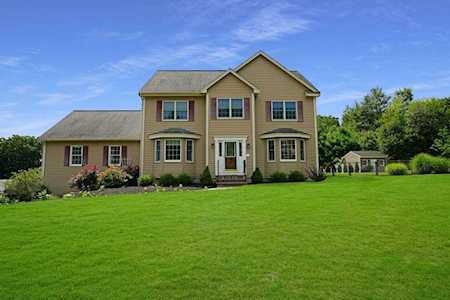 17 Cobblestone Way Billerica, MA 01862