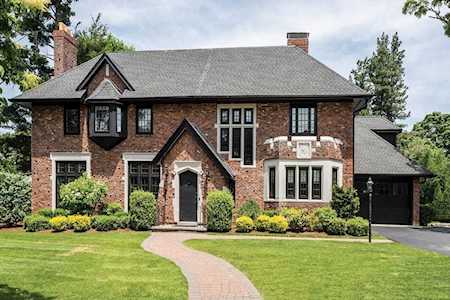 132 Hammond St Newton, MA 02467