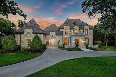 7932 Chartwell Lane Fort Worth, TX 76120