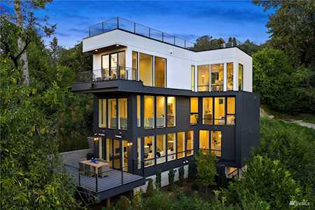 2414 Everett Ave E Seattle, WA 98102