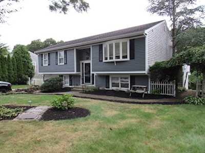 312 West Mccabe St Dartmouth, MA 02747