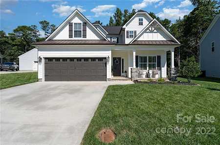 2644 Poplar Cove Dr NW Concord, NC 28027