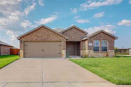 302 Shiplap Lane Royse City, TX 75189