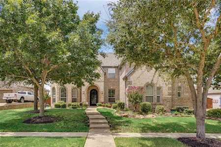 8471 Canyon Crossing Lantana, TX 76226