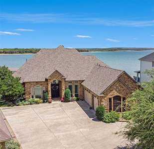 1913 Spinnaker Lane Azle, TX 76020