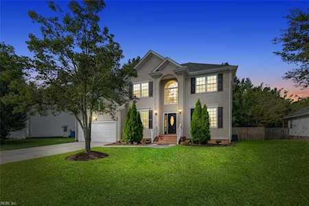 2147 Chesterfield Loop Chesapeake, VA 23323